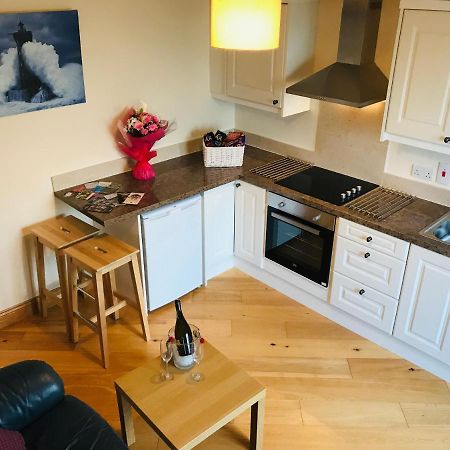 Oak Trees Corner Stylish , Relaxing , Getaway Apartment Wicklow Bagian luar foto